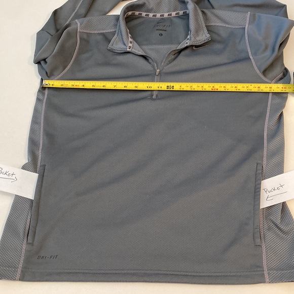 Nike- 3/4 zip jacket - men’s large - Picture 6 of 11